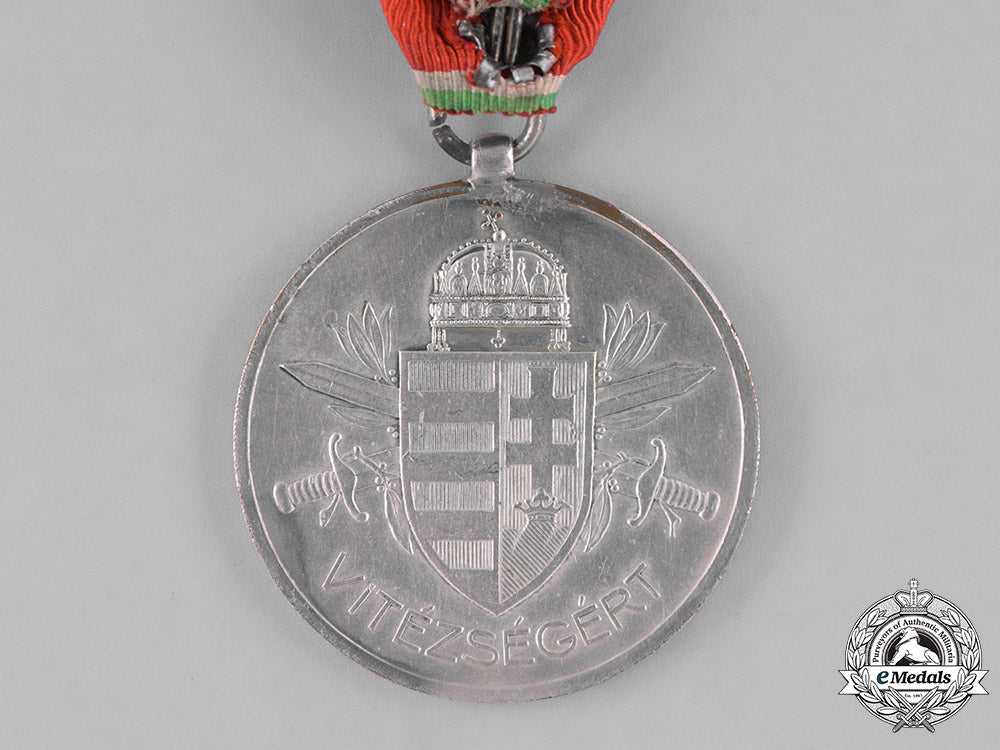 hungary,_kingdom._a_second_war_period_silver_grade_hungarian_medal_for_bravery_m181_7072