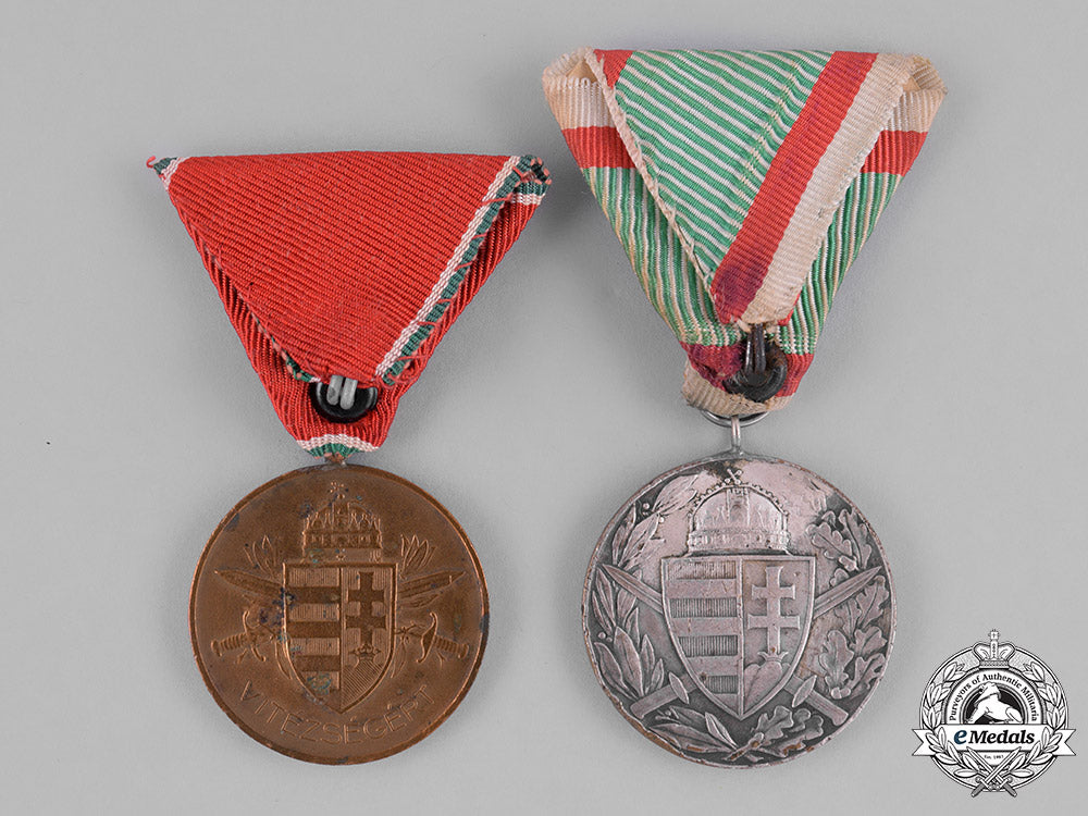 hungary,_kingdom._a_pair_of_first_and_second_war_period_hungarian_medals_m181_7091_1_1_1