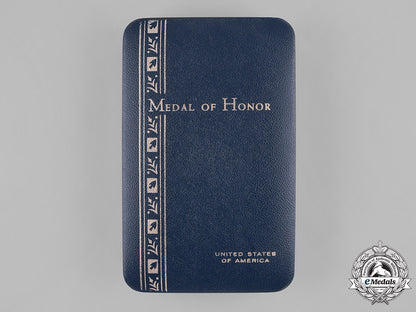 united_states._air_force_medal_of_honor_m181_7115