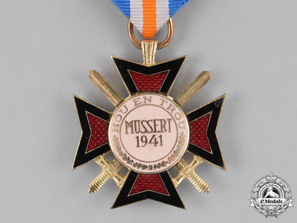 netherlands,_nsb._a_nsb_mussert_bravery_cross,_with_case_m181_7177