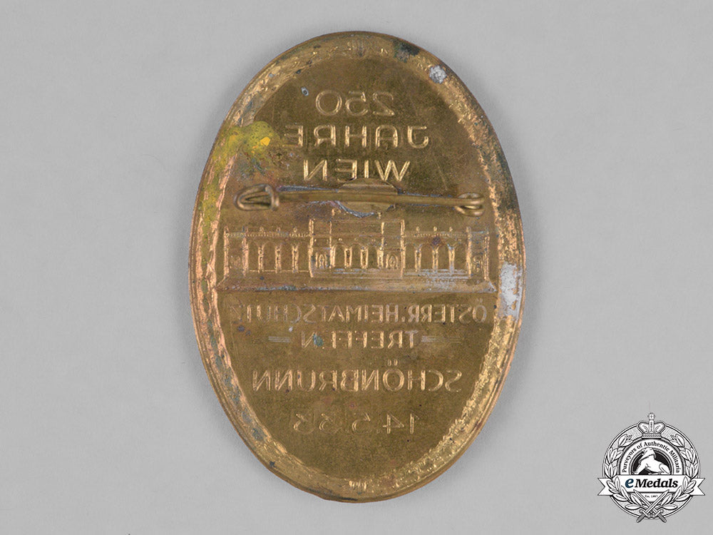 austria._a1933250-_years_of_schönbrunn&_austrian_home_protection_badge_m181_7302