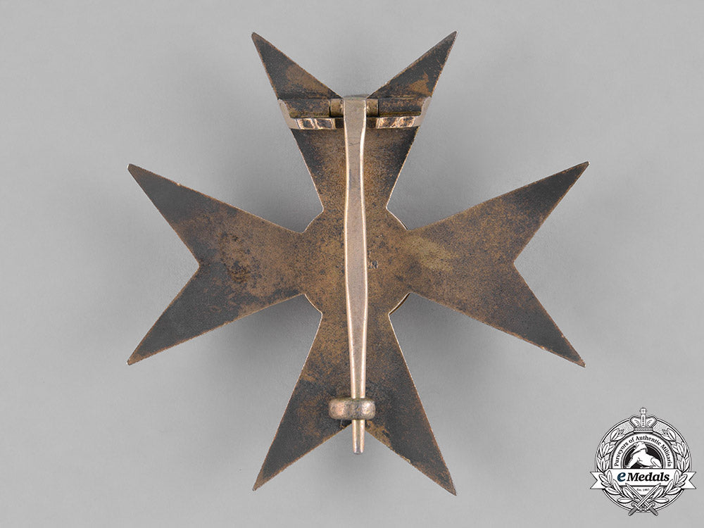 mecklenburg-_schwerin,_grand_duchy._a_griffin_order,_officer's_cross,_by_h._rose,_c.1914_m181_7683