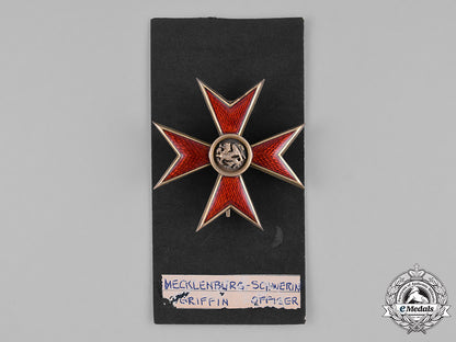 mecklenburg-_schwerin,_grand_duchy._a_griffin_order,_officer's_cross,_by_h._rose,_c.1914_m181_7690