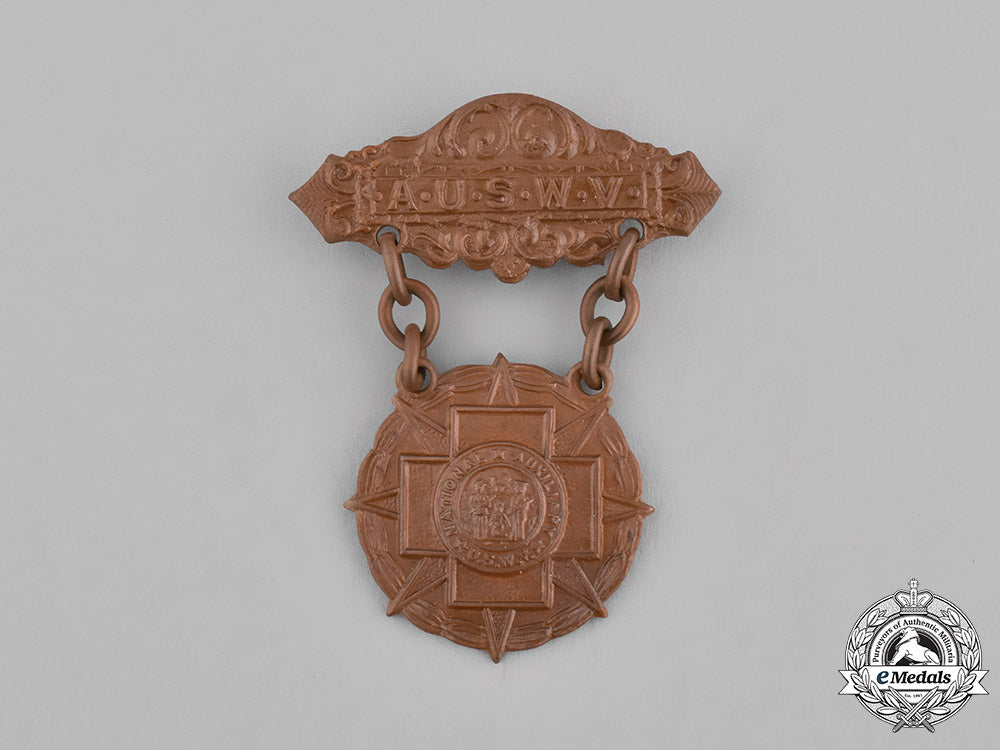 united_states._a_group_of_united_states_military_insignia_m181_7942_1
