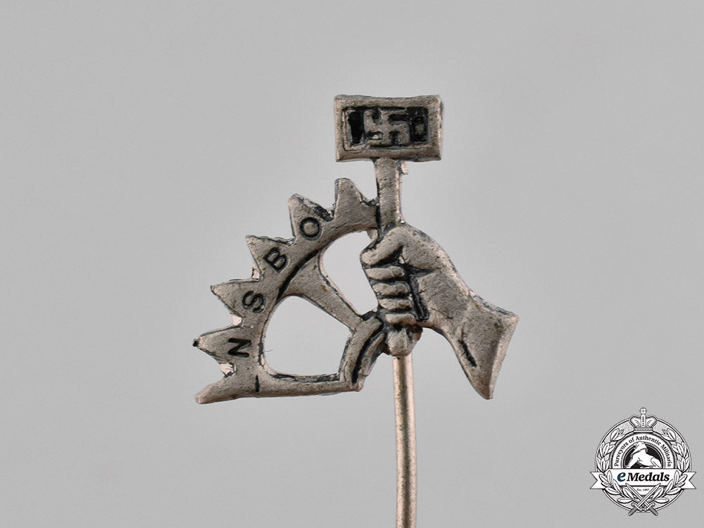 germany,_third_reich._a_group_of_third_reich_period_stick_pins_m181_7951