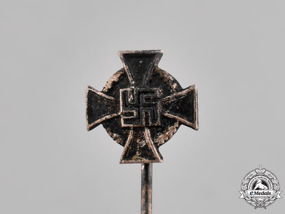 germany,_third_reich._a_group_of_third_reich_period_stick_pins_m181_7953