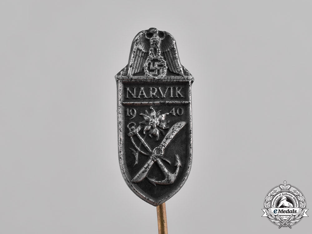 germany,_third_reich._a_group_of_second_war_period_stick_pin_medals_m181_7958