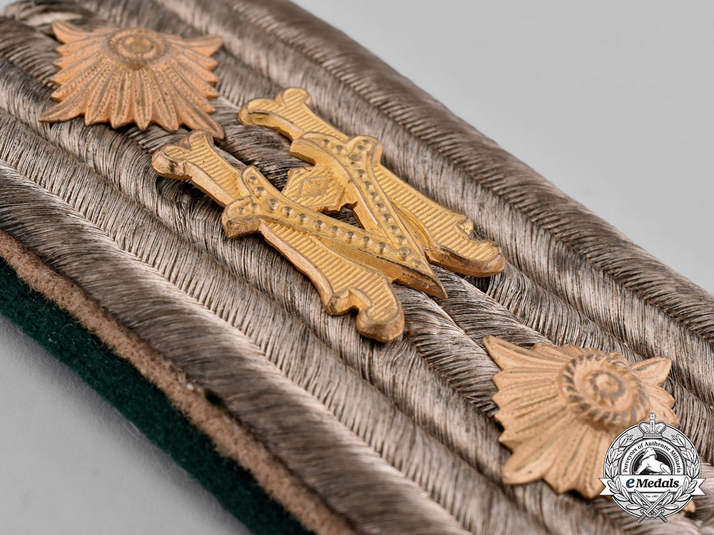 germany,_wehrmacht._a_pair_of_second_war_period_wehrmacht_shoulder_boards_m181_7968_1_2