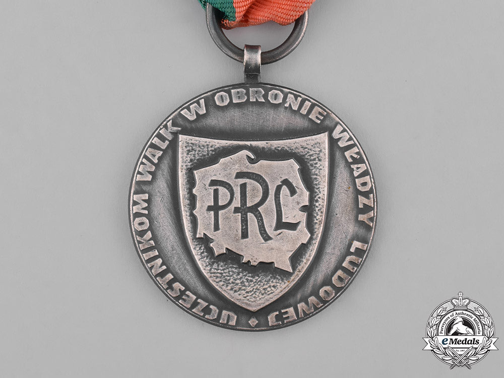 poland,_people’s_republic._a_polish_medal_for_second_war_communist_combatants_with_case_m181_8009