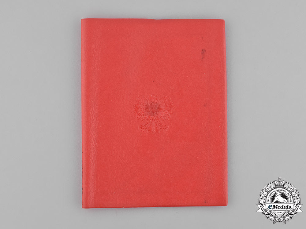 poland,_people’s_republic._a_polish_medal_for_second_war_communist_combatants_with_case_m181_8013