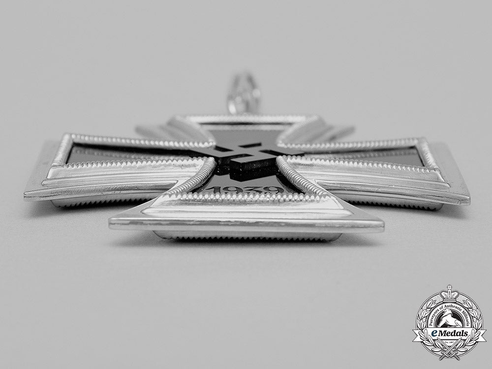 germany,_wehrmacht._a1939_grand_cross_of_the_iron_cross_by_deutsche_goldschmiedekunst-_werkstätten_m181_8106