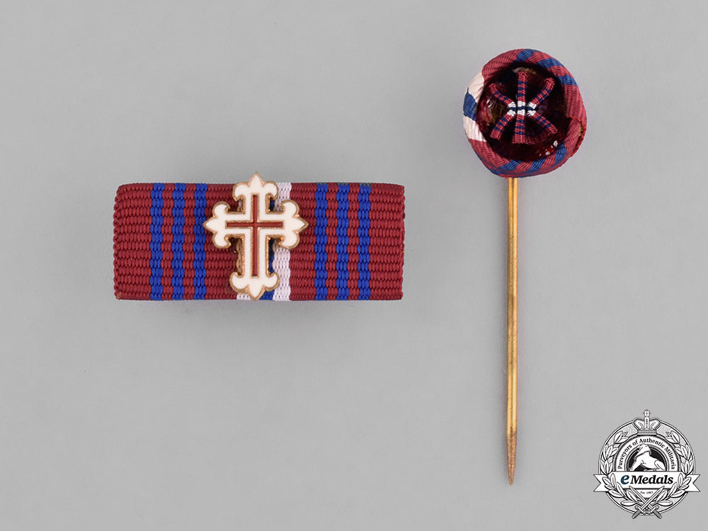 portugal,_republic._an_order_of_military_merit,_i_class_set,_by_casa_bastão,_c.1980_m181_8148