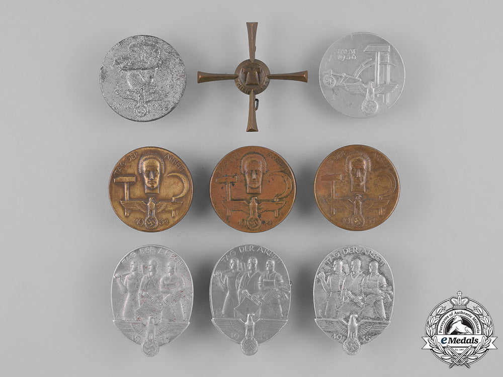 germany,_third_reich._a_group_of_day_of_labour_badges_m181_8199