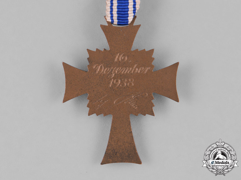 germany,_third_reich._an_honour_cross_of_the_german_mother,_bronze_grade_m181_8323