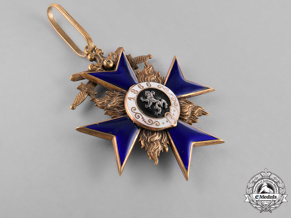 bavaria,_kingdom._an_order_of_military_merit,_ii_class_with_swords,_by_weiss&_cie,_c.1914_m181_8358