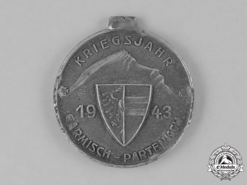 germany,_third_reich._a_mountaineer_reserve_medal_m181_8378_2