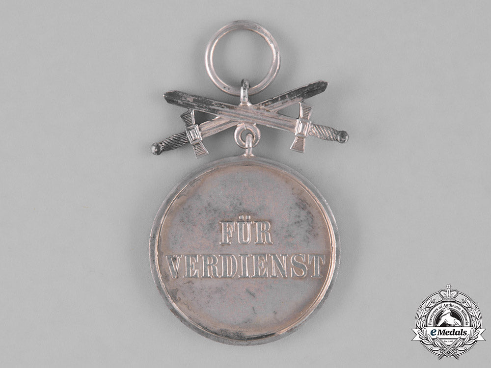 waldeck,_principality._a_silver_medal_of_merit_with_swords,_c.1914_m181_8405