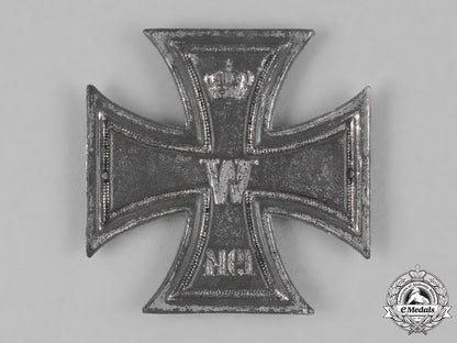 germany,_imperial._a_first_war_german_iron_cross_decoration_m181_8412