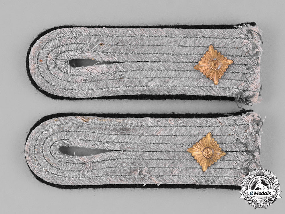 germany,_heer._a_pair_of_second_war_pioneer/_engineer_oberleutnant_shoulder_boards_m181_8417_1