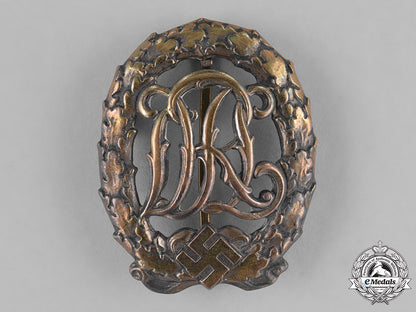 germany._a_pair_of_german_medals_m181_8525