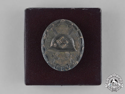 germany,_wehrmacht._an_early_silver_grade_wound_badge_with_case_m181_8680