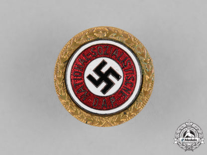 germany,_nsdap._a_golden_party_badge_awarded_to_hertha_rauch,_by_josef_fuess_m181_8730