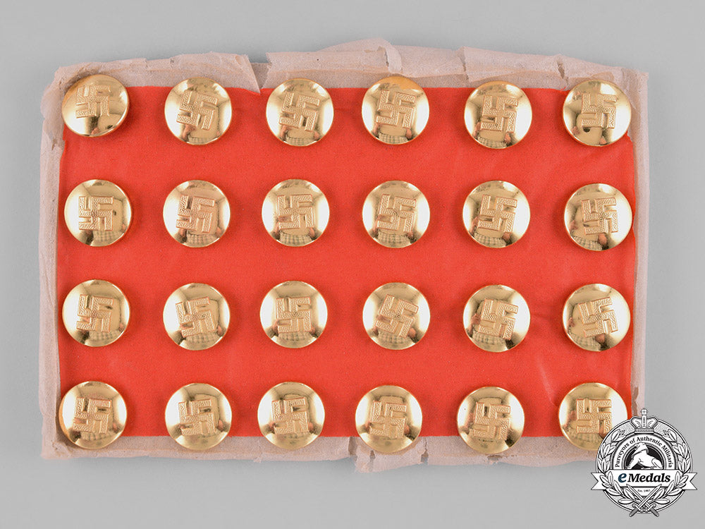 germany,_third_reich._a_set_of24_third_reich_buttons_m181_8766