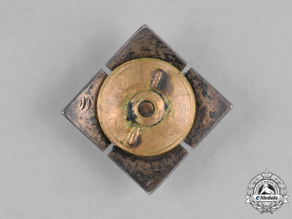 latvia,_first_republic._a_zemgales_artillery_regiment_member’s_badge,_c.1925_m181_9053