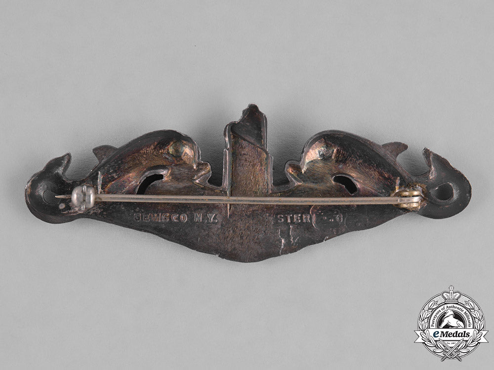 united_states._a_submarine_warfare_enlisted_man's_qualification_badge_m181_9094