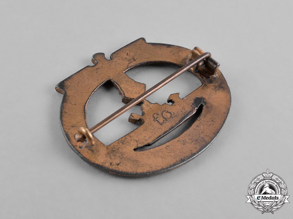 germany,_third_reich._a_u-_boat_war_badge,_by_friedrich_orth,_variation_two_m181_9128