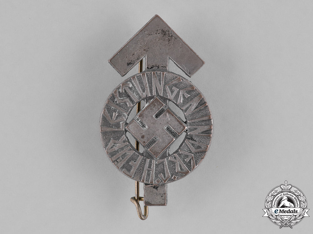 germany,_hj._a_bronze_grade_hj_proficiency_badge_by_wachtler&_lange_m181_9144