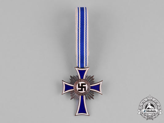 germany,_third_reich._an_honour_cross_of_the_german_mother,_bronze_grade_m181_9155