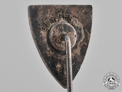 germany,_third_reich._a_grouping_of_second_war_stickpins_m181_9172