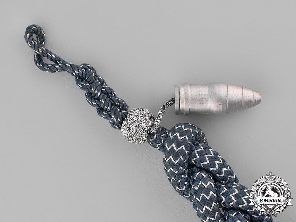 germany._a_luftwaffe_marksmanship_proficiency_lanyard,_grade_ii_m181_9240