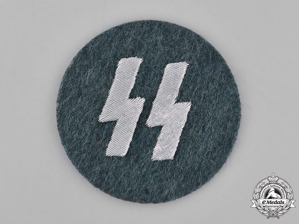 germany,_third_reich._ss_members_runic_breast_insignia_m181_9289