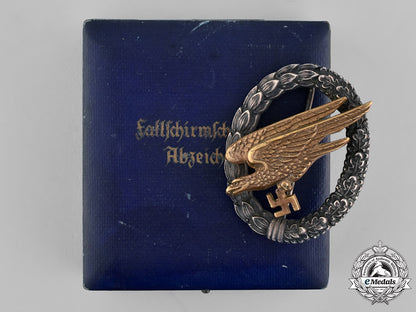 germany,_luftwaffe._a_fallschirmjäger_badge,_with_case,_by_c.e._juncker_m181_9319