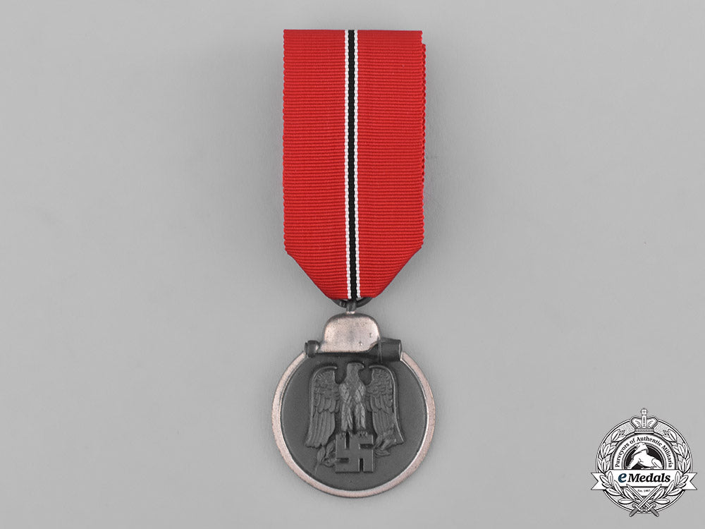 germany,_heer._a_medal_for_the_winter_campaign_in_russia1941/1942_and_manufacturer’s_packet,_by_e._ferd_weidmann_m181_9334