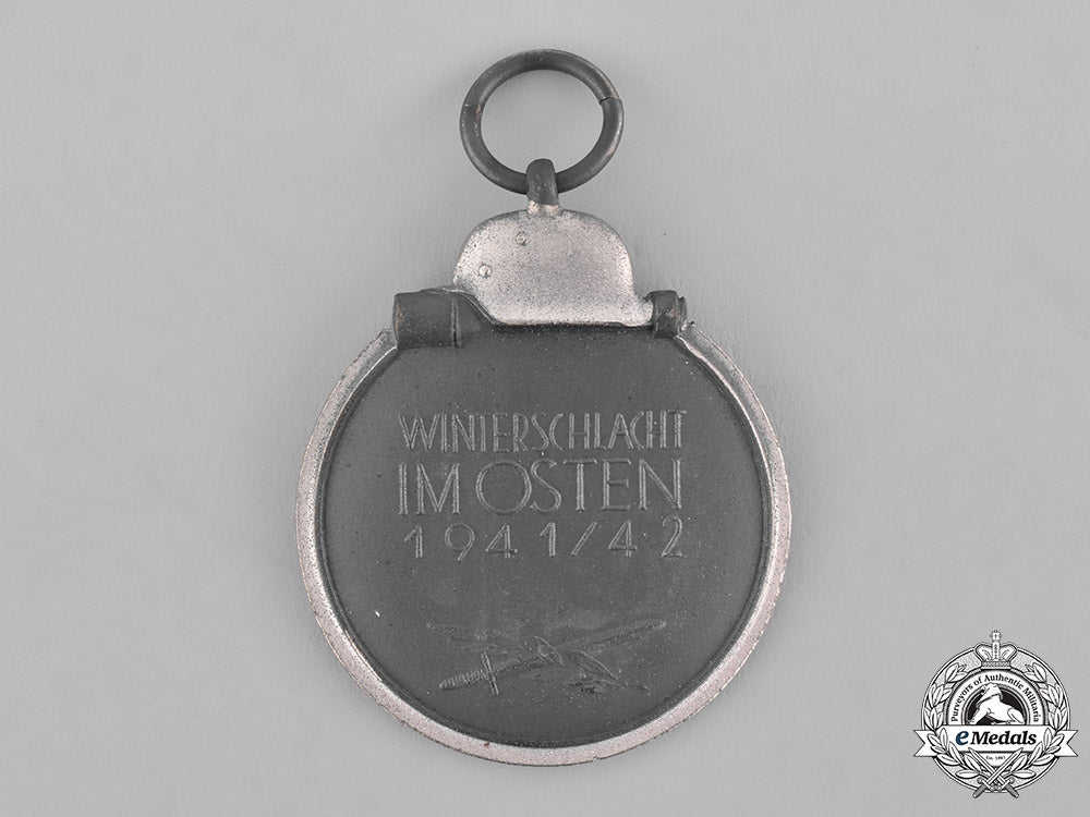 germany,_heer._a_medal_for_the_winter_campaign_in_russia1941/1942_and_manufacturer’s_packet,_by_e._ferd_weidmann_m181_9336