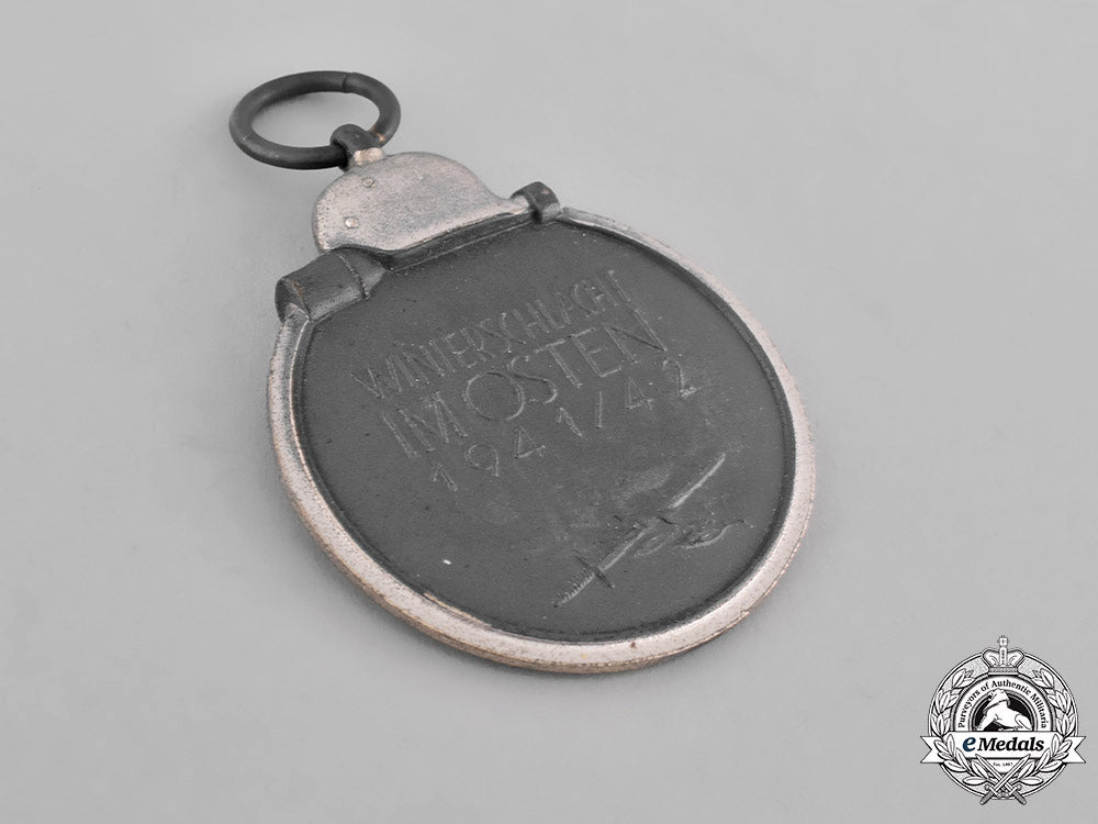 germany,_heer._a_medal_for_the_winter_campaign_in_russia1941/1942_and_manufacturer’s_packet,_by_e._ferd_weidmann_m181_9338