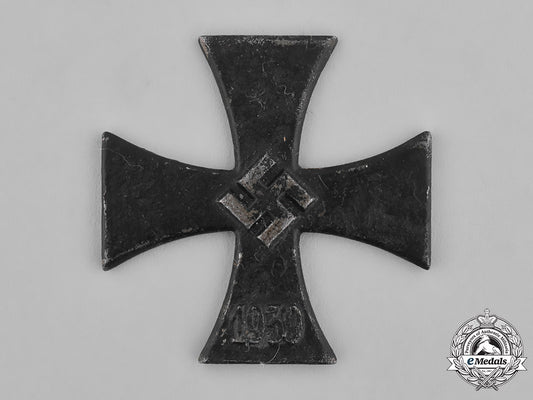 germany,_third_reich._an_iron_cross1939_second_class_core_m181_9350