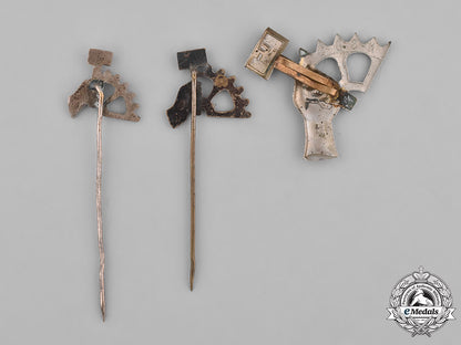 germany,_third_reich._a_grouping_of_three_nsbo(_national_socialist_factory_cell_organization)_membership_pins_m181_9358