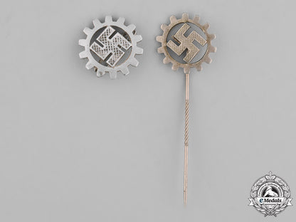 germany,_third_reich._a_grouping_of_german_labour_front(_daf)_pins_m181_9364