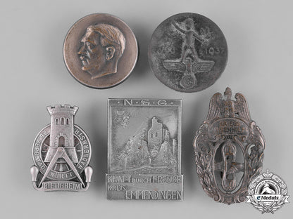germany,_third_reich._a_grouping_of_second_war_german_day_badges_m181_9370