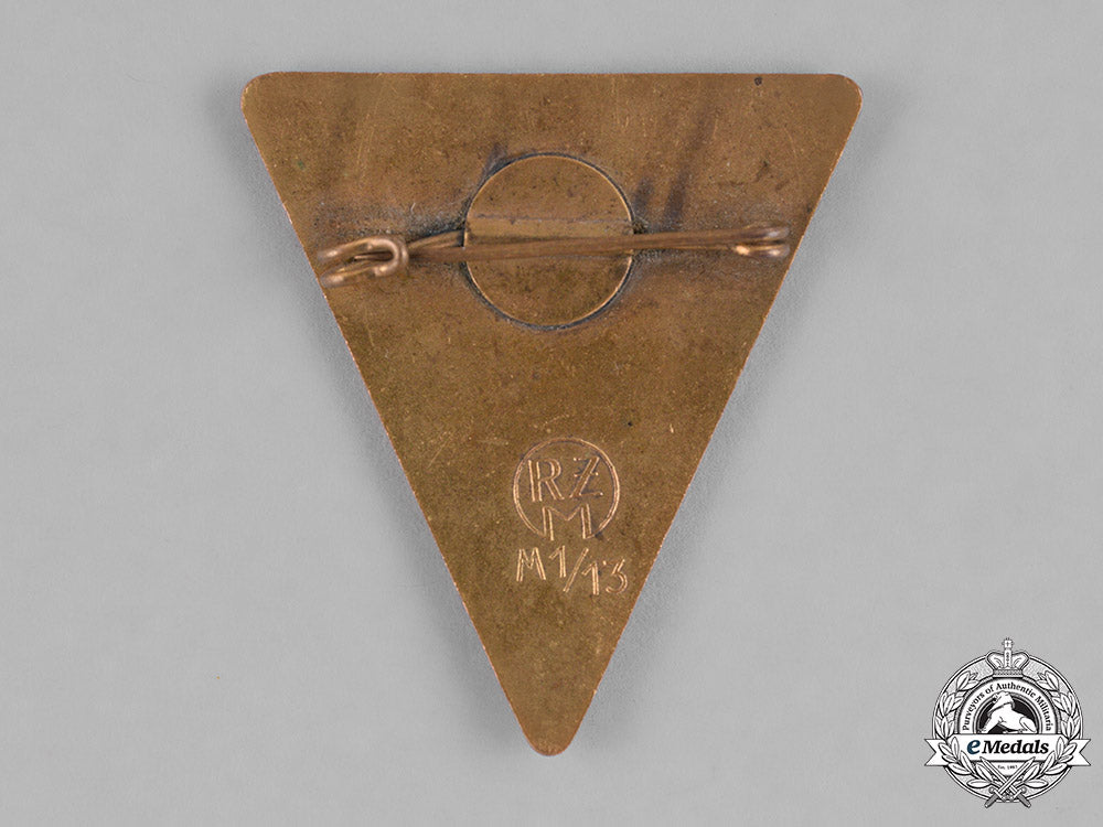 germany,_ns-_frauenschaft._a_national_socialist_women’s_league_membership_badge_by_l._christian_lauer_m181_9382
