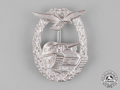 germany._a_luftwaffe_tank_badge,_alternative1957_version_m181_9544