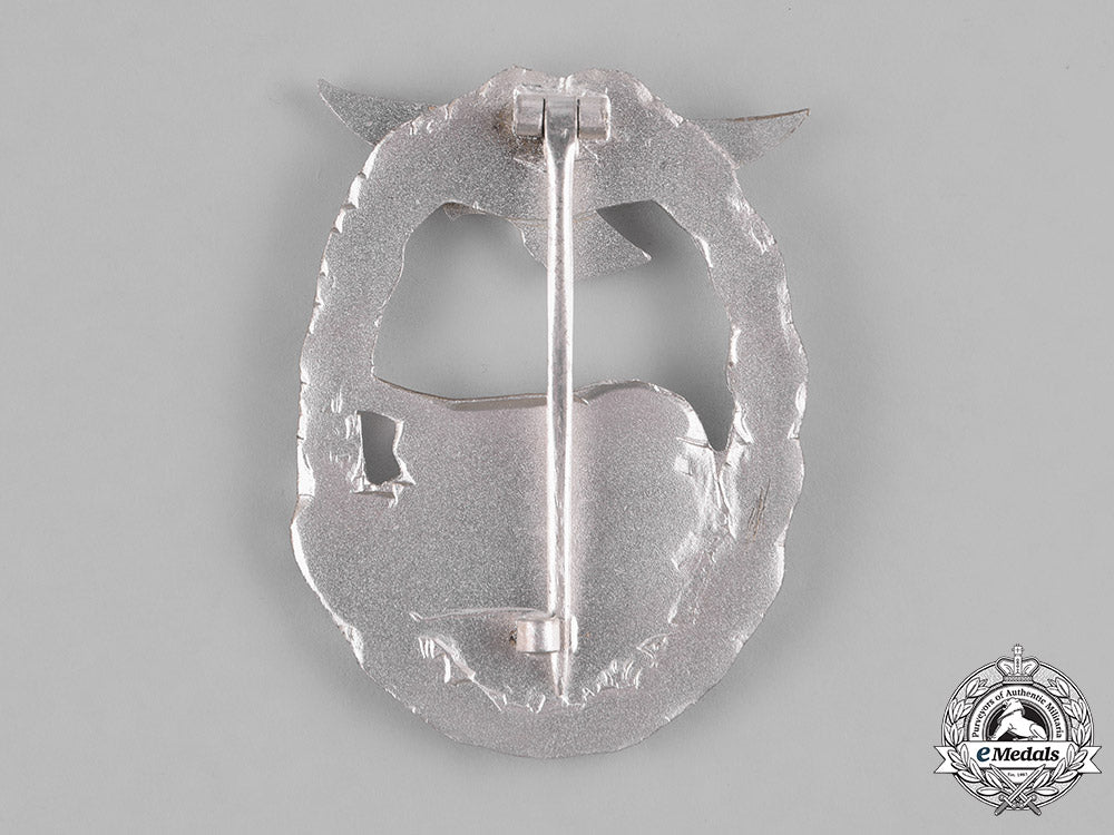 germany._a_luftwaffe_tank_badge,_alternative1957_version_m181_9545