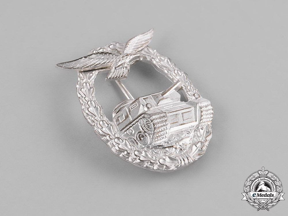 germany._a_luftwaffe_tank_badge,_alternative1957_version_m181_9546