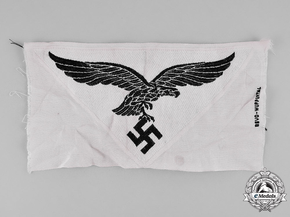 germany,_luftwaffe._a_mint_luftwaffe_sports_shirt_eagle_insignia_by_bevo-_wuppertal_m181_9615