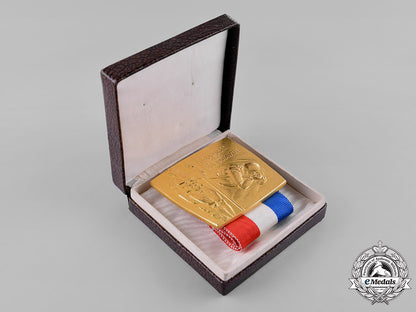 yugoslavia;_slovenia._golden_ski_medal_to_stane_dolanc,_one_of_tito's_closest_collaborators_m181_9802