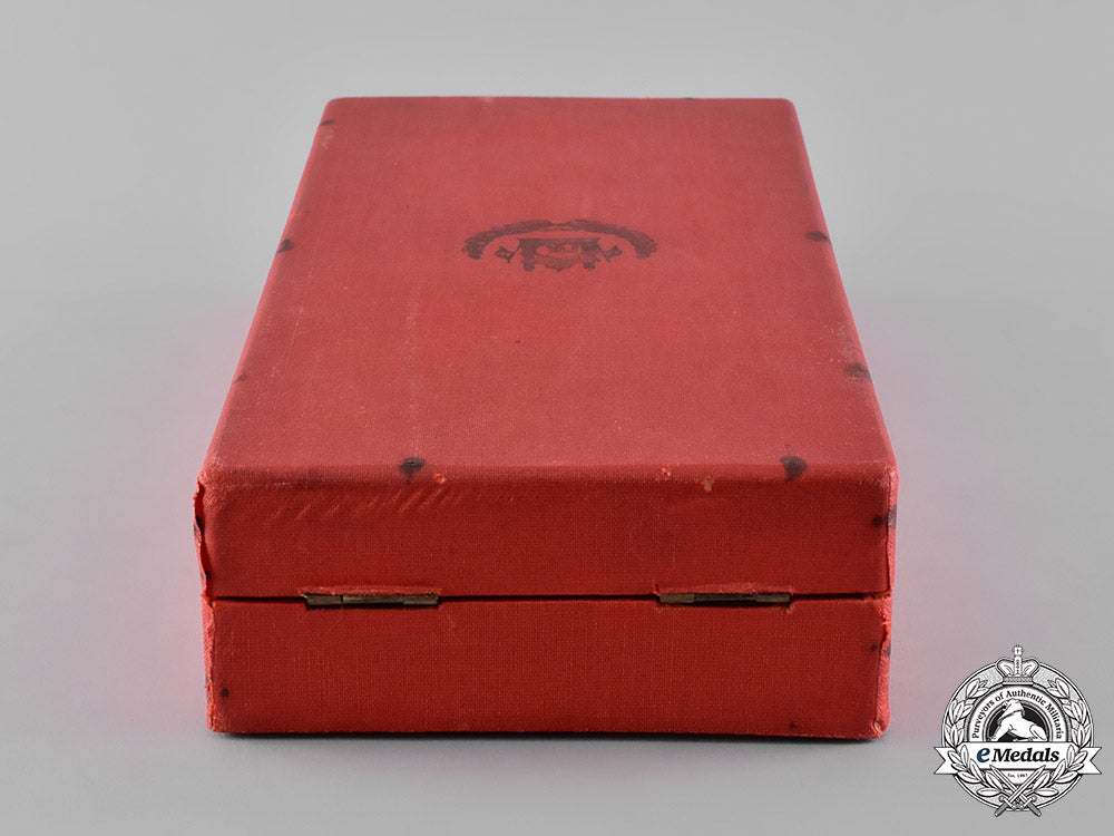 afghanistan,_kingdom._an_order_of_the_star,_i_class_grand_cross_case,_c.1935_m182_0009_2